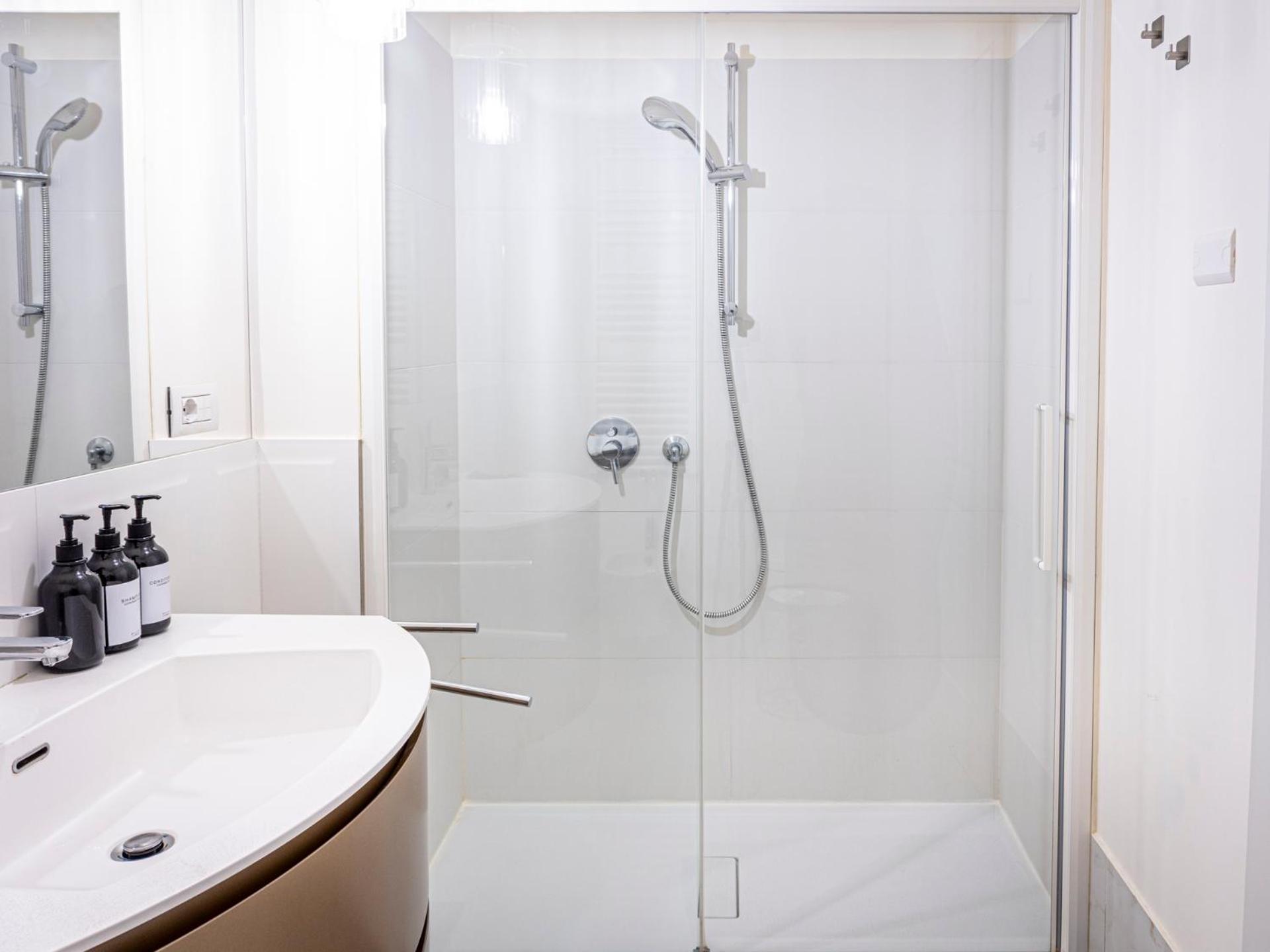 Luxury Sant'Ambrogio Apartment ミラノ エクステリア 写真